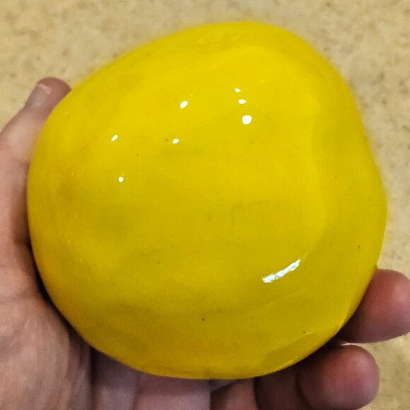 VINTAGE HANDPAINTED CERAMIC PEAR MAJOLICA DECOR DISPLAY ART FRUIT VIETRI ITALY - Picture 6 of 6